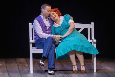 Irving Berlin's White Christmas production photo