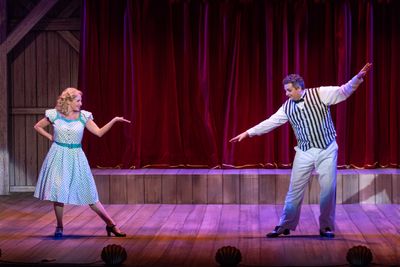 Irving Berlin's White Christmas production photo