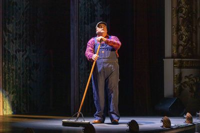 Irving Berlin's White Christmas production photo