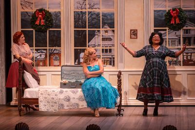 Irving Berlin's White Christmas production photo