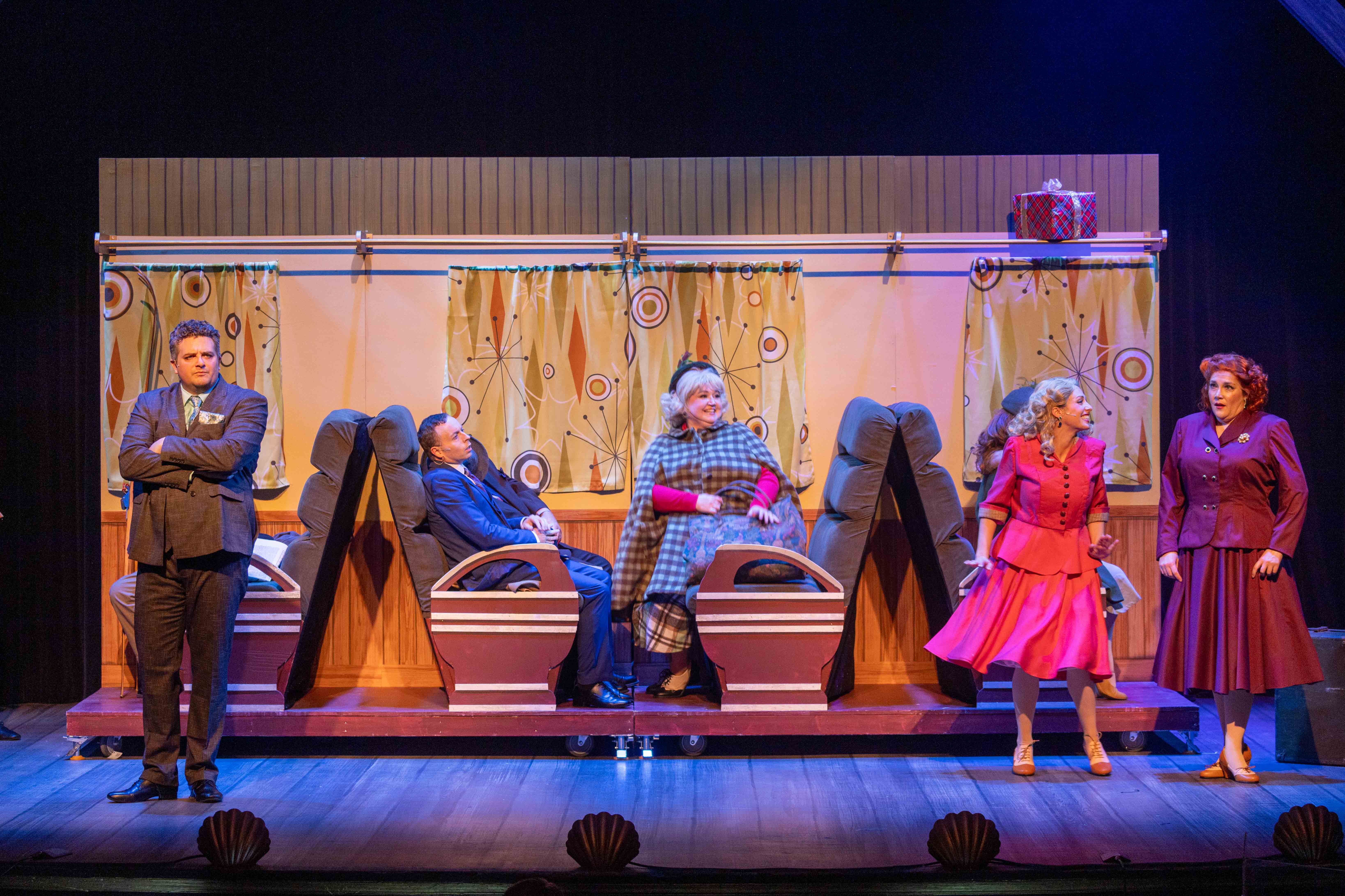 Irving Berlin's White Christmas production photo
